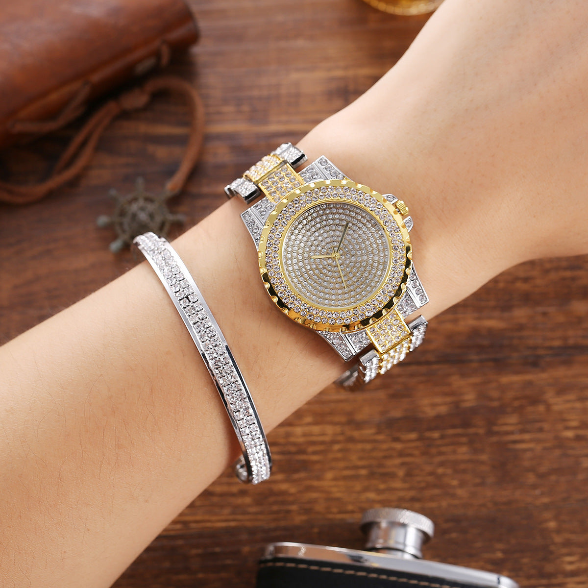 Mode Diamant Band Quarzuhr mit Armband