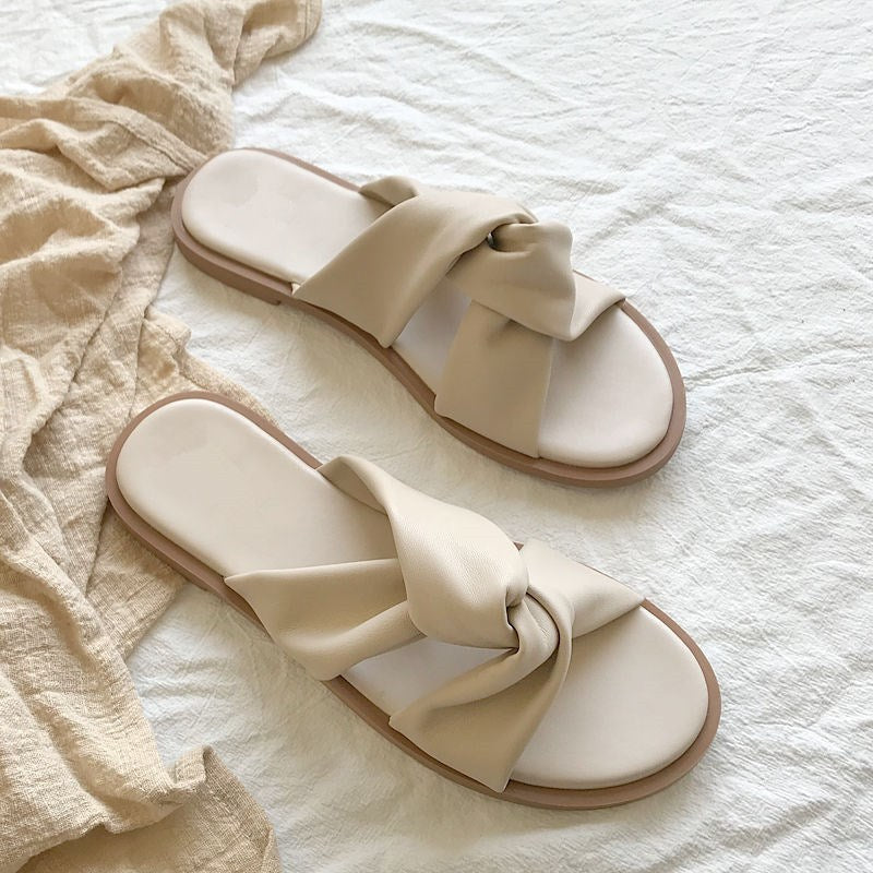 リボン付きフラットサンダルとスリッパ(女性用)