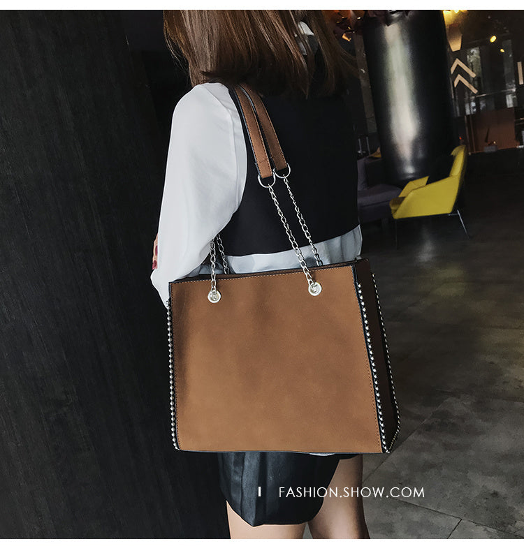 Luxury Chain rivet shoulder bag