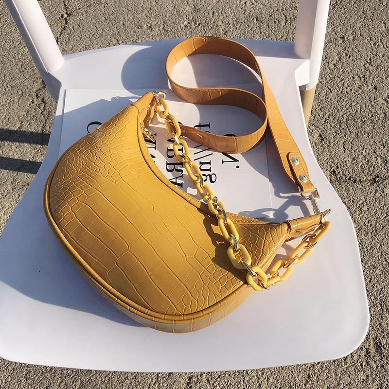 Crossbody baguette dumplings Bag