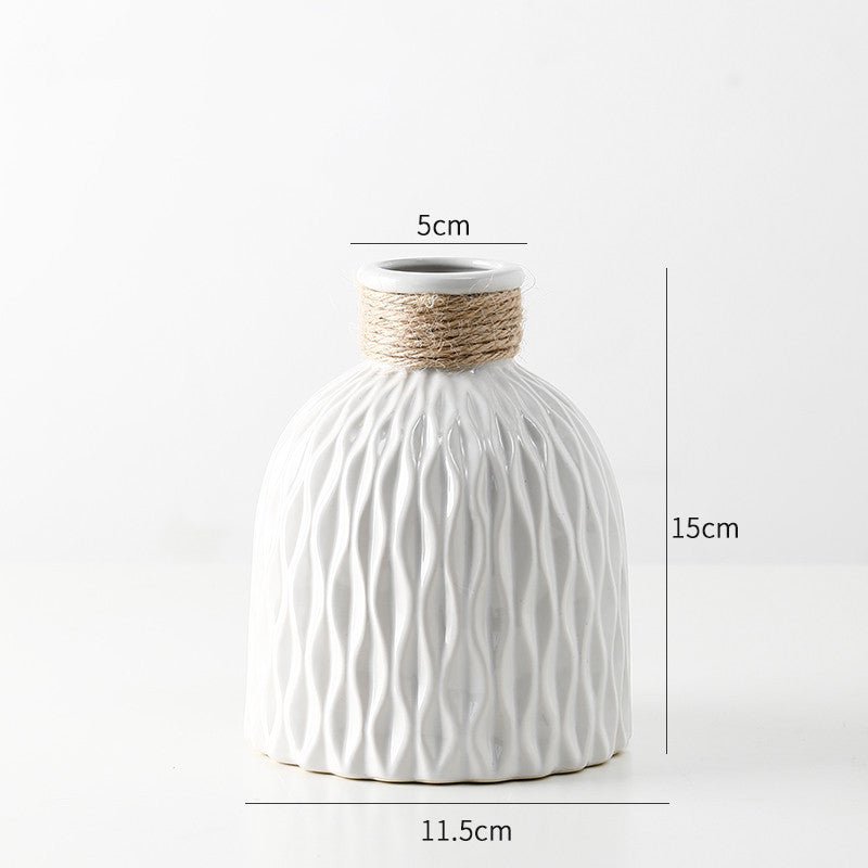 軽量で高級な陶器の花瓶装飾