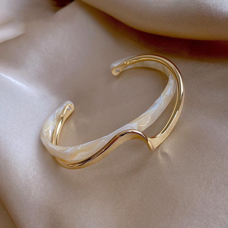 Metal White Shellfish Plate Bracelet For Women Opening Adjustable 2 Layers Desig