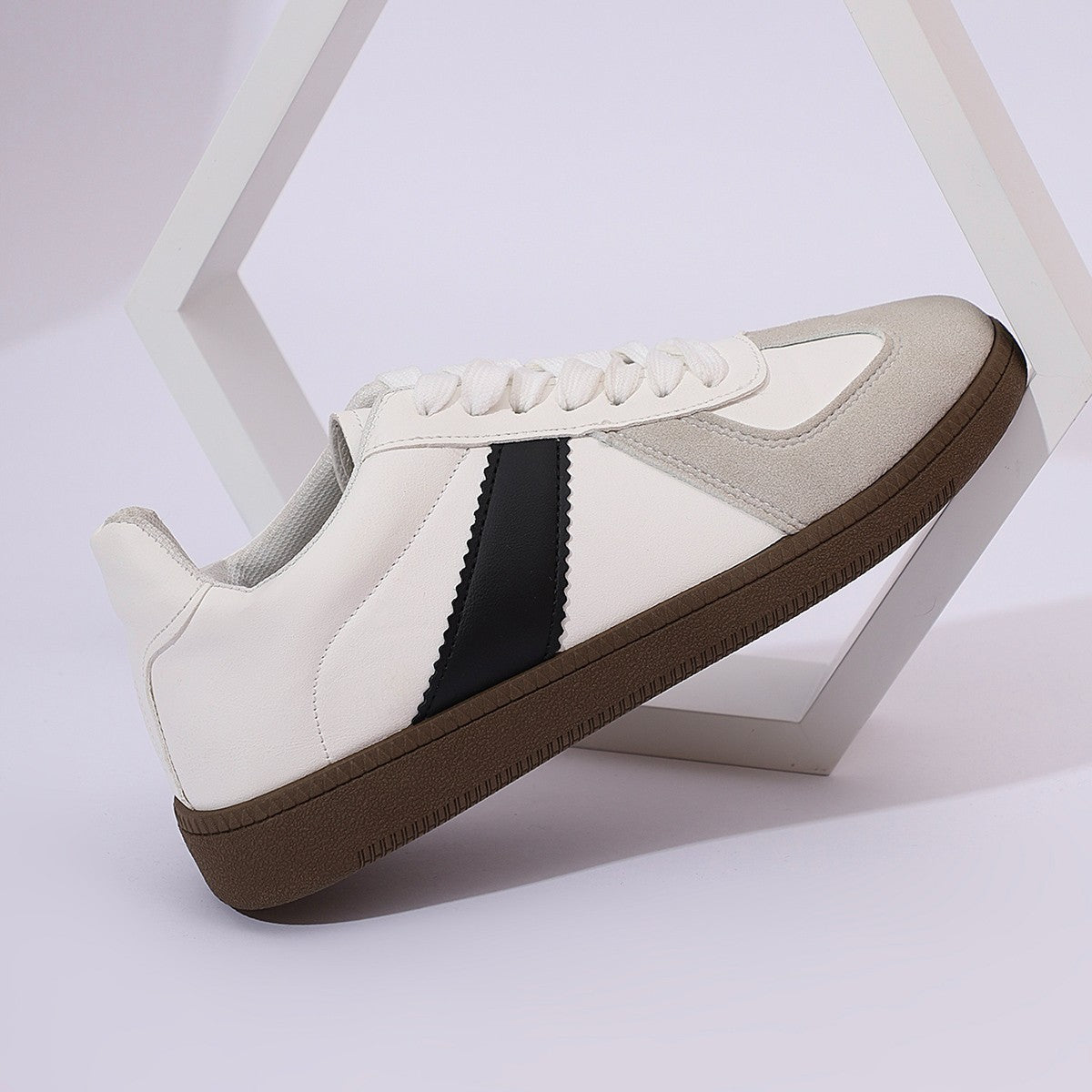 Fashion Retro Trend Lightweight Simple Women's Shoes