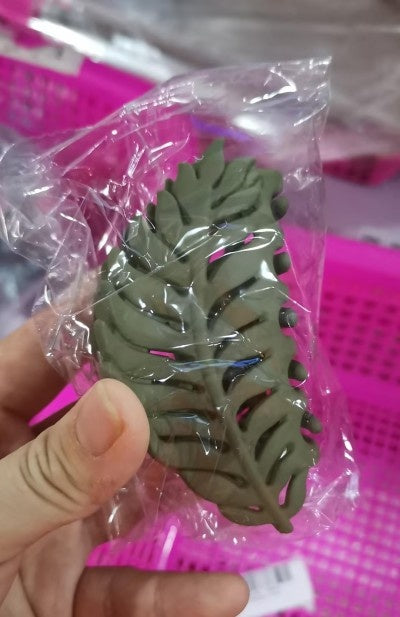 Version Of Leaf Hairpin Frosted Hair Catcher