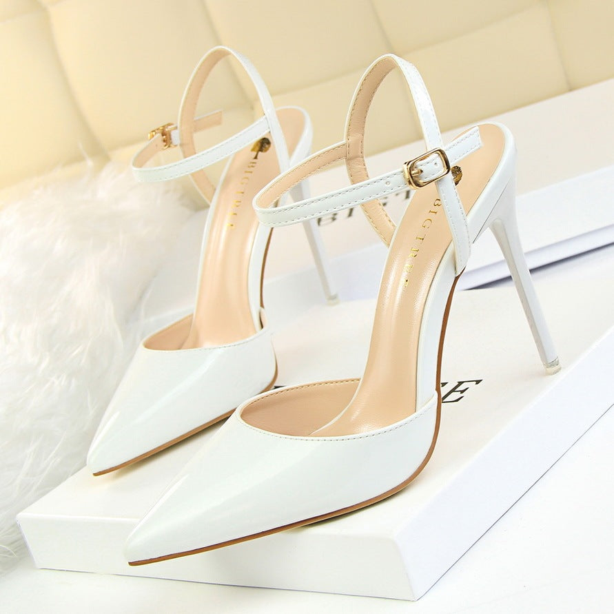 High and shallow pointed Heels
