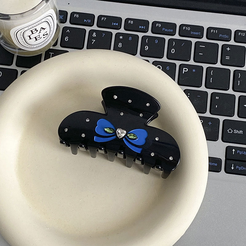 Sense Letter Back Hair Claw