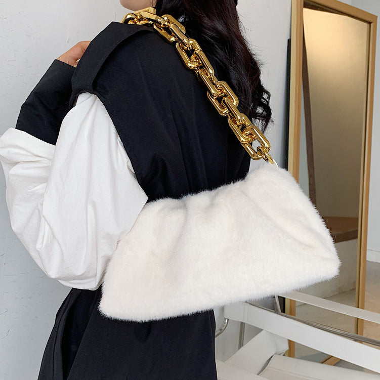 Hairy thick chain cloud bag