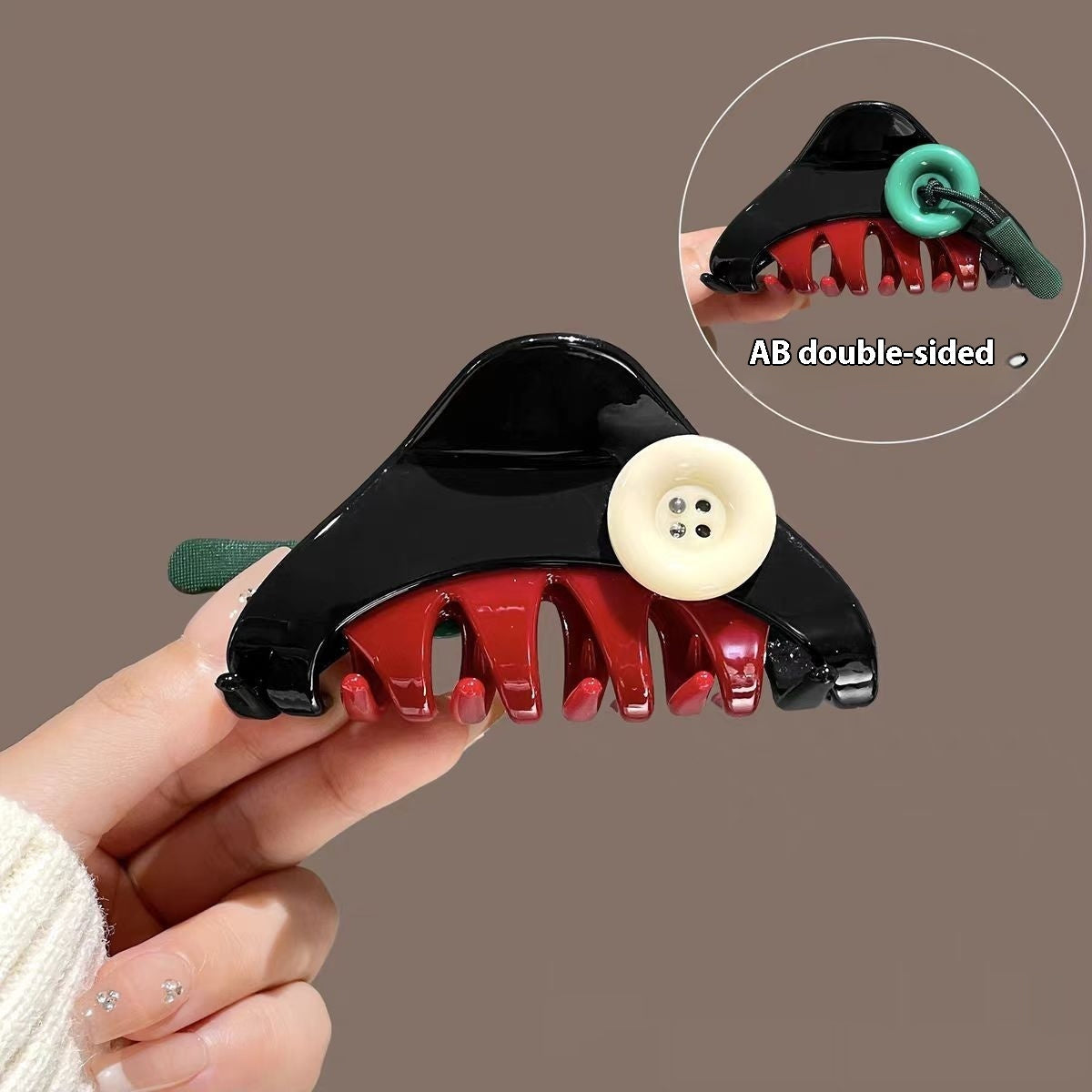 Fashion Temperament Red Triangle Hair Claw