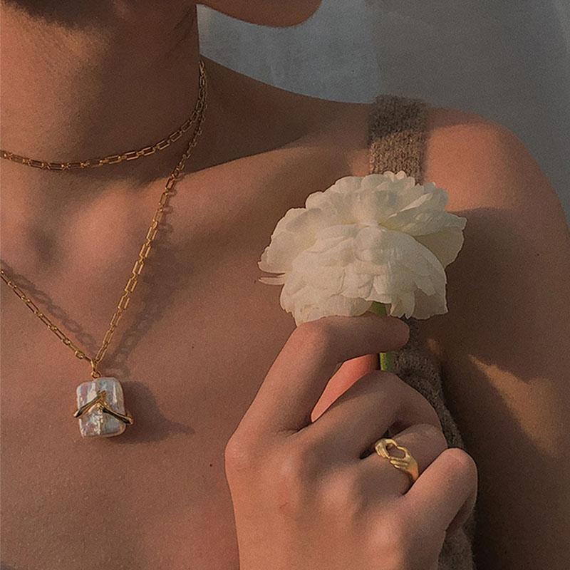 Unique Square Baroque Hug Necklace