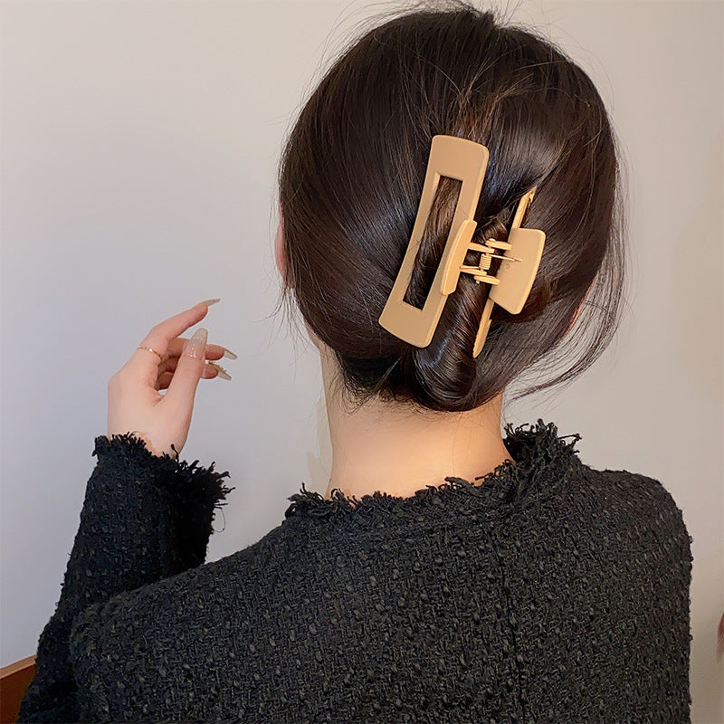 Women's Simple And Versatile Solid Color Hair Claw