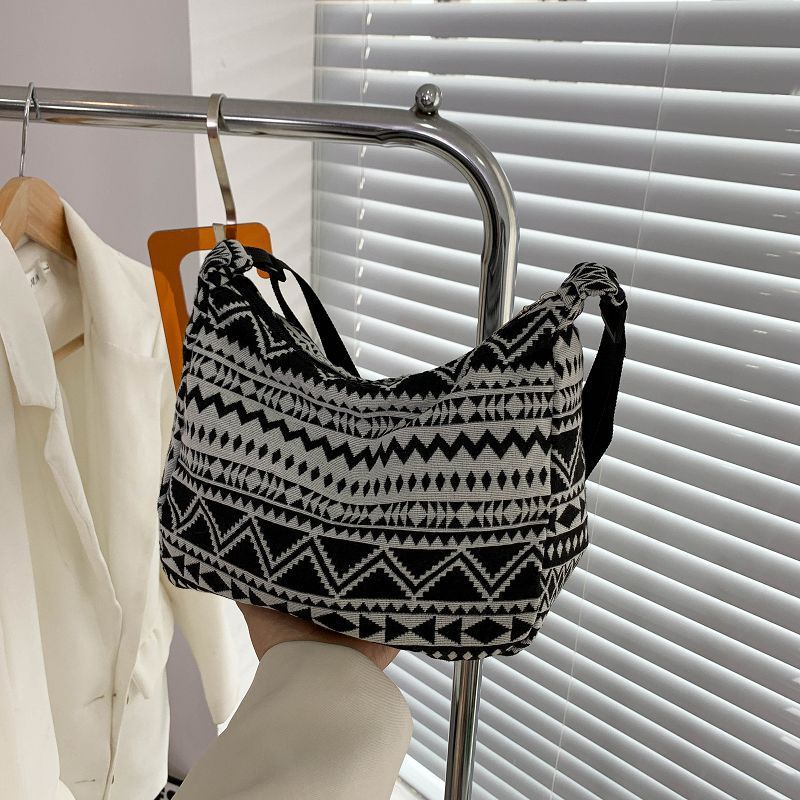 Large Capacity Canvas Bag New Fashion Commuter Women Bag