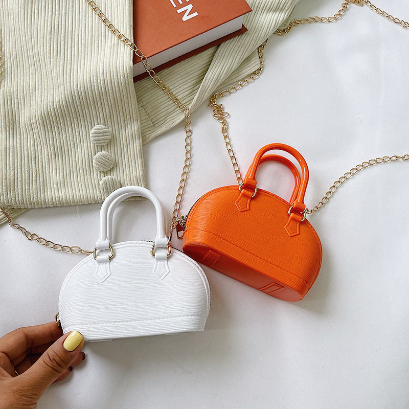 Shell Crossbody Chain Handbag