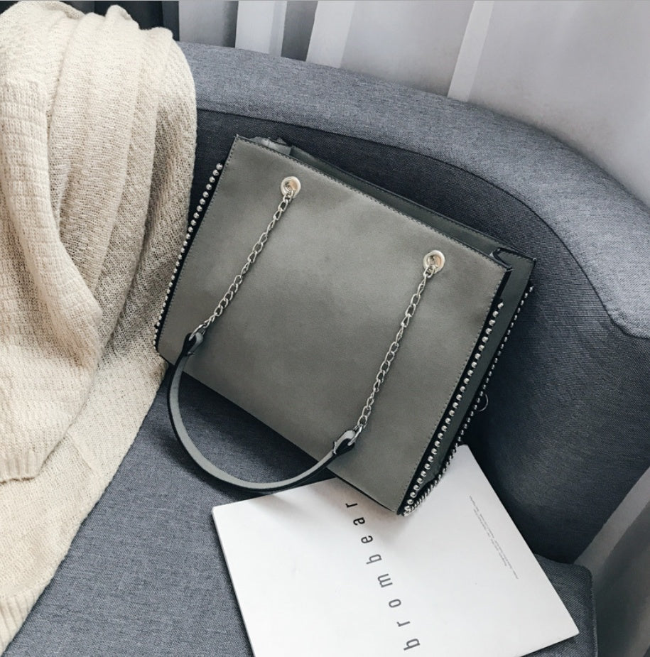 Luxury Chain rivet shoulder bag