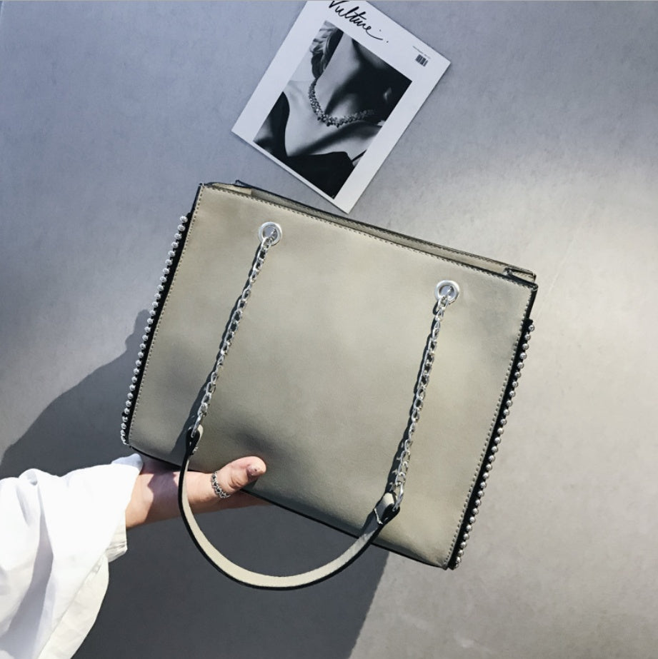 Luxury Chain rivet shoulder bag