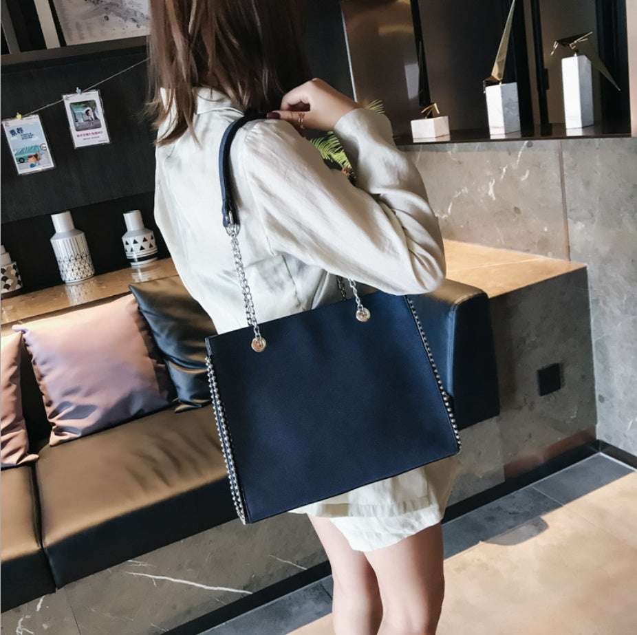 Luxury Chain rivet shoulder bag