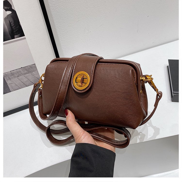 High Sense Niche Retro Frosted Crossbody Bag