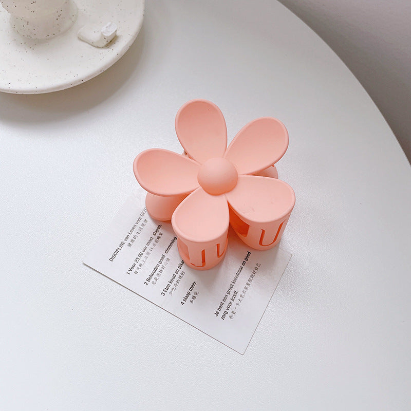 Women's Floral Shape Solid Color Grab Clip