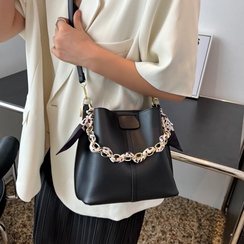 Simple Women's Shouder Bucket Bag Chain Fashion Textured
