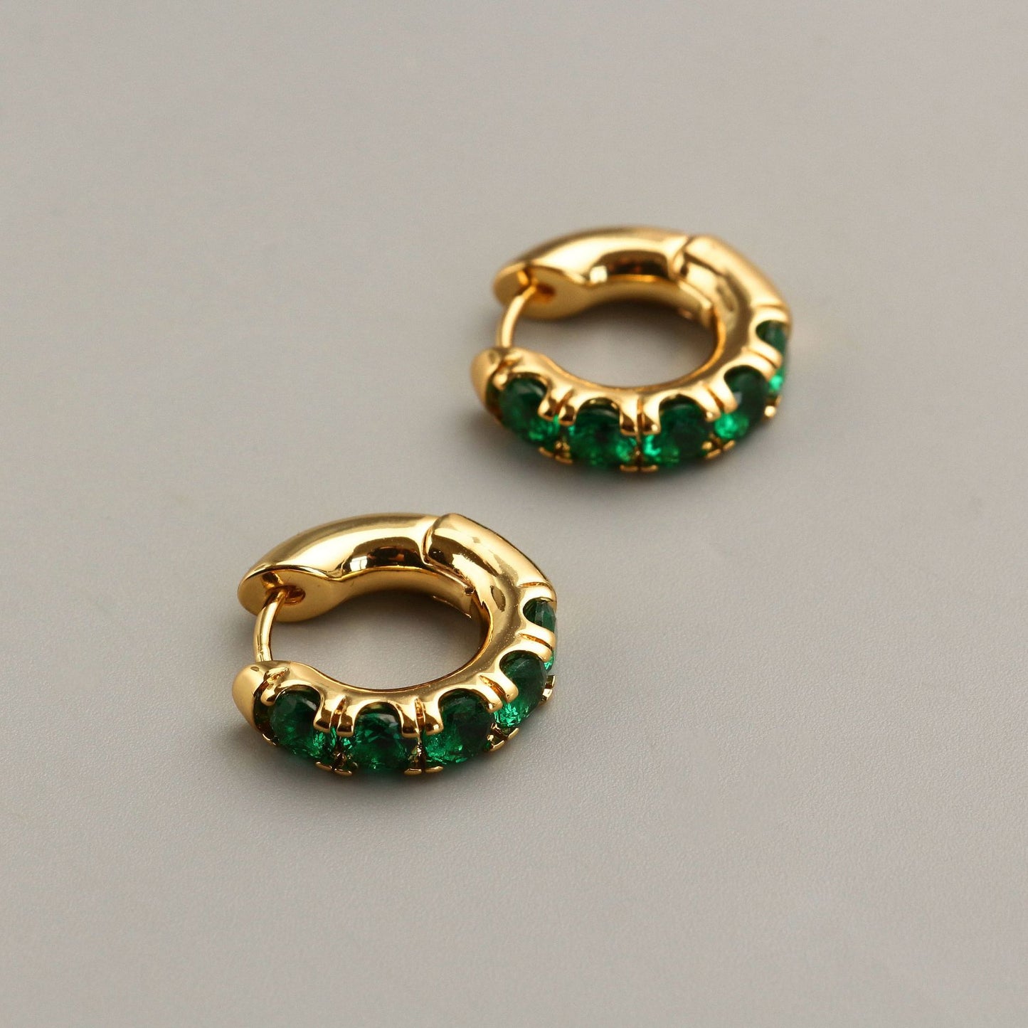 Mode Retro Smaragd Intarsien Überzug 18K Gold Ohrringe