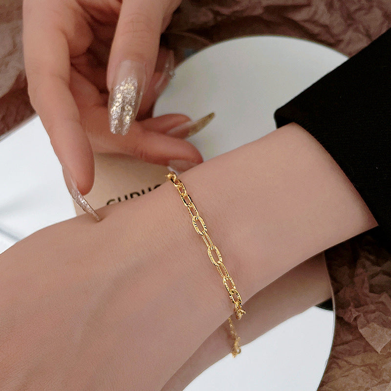 Geprägtes Armband für Damen, besonderes Design, schlicht, Titanstahl