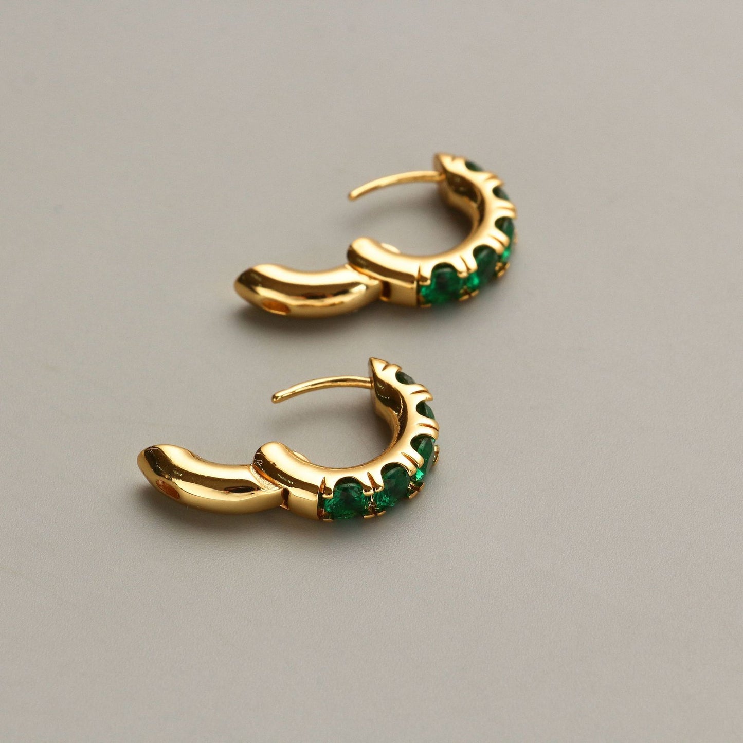 Mode Retro Smaragd Intarsien Überzug 18K Gold Ohrringe