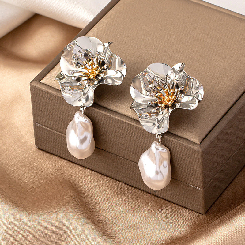 Ins Style Temperament Shaped Pearl Flower Earrings