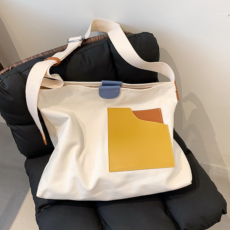 Young College Students Entrust A Specific Canvas Bag