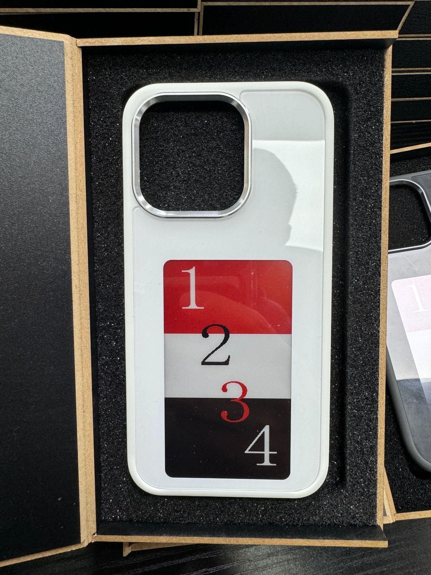 E-ink Screen Phone Case Unlimited Screen Projection Personalized Battery Free