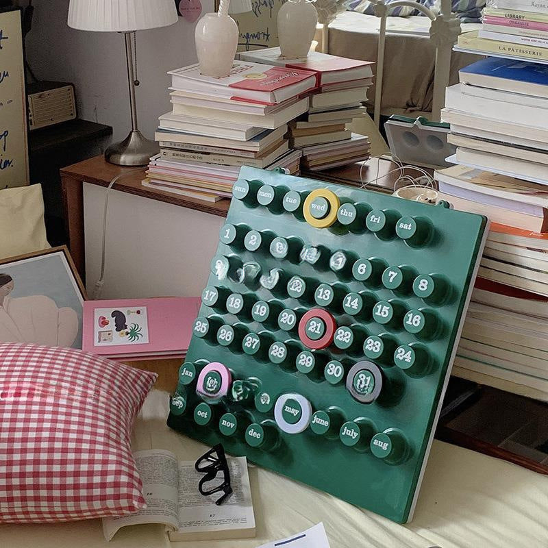 Ring a Date Calender by Giorgio Della Beffa