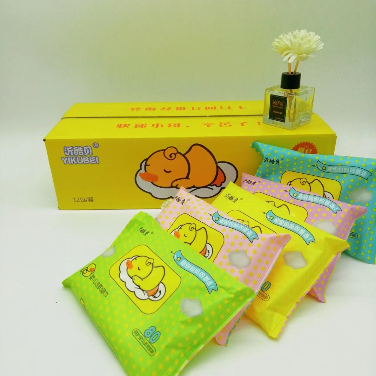 Small 12 Packets Of Portable Wet Wipes For Children And Babies