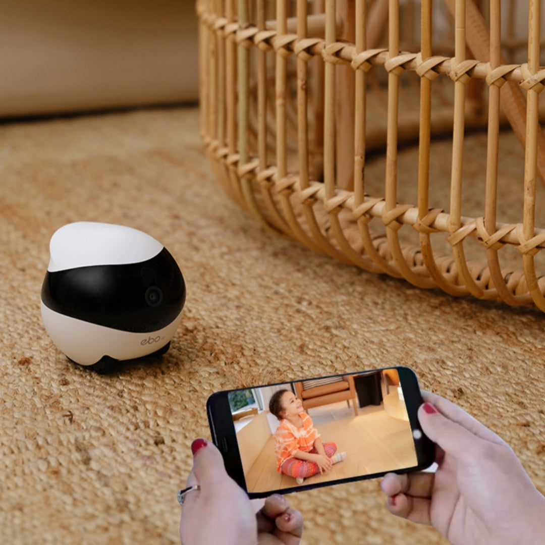スマートな猫型ミニロボットカメラ