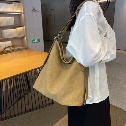 Stylish And Versatile Canvas with Two in One Shoulder & Backpack Function