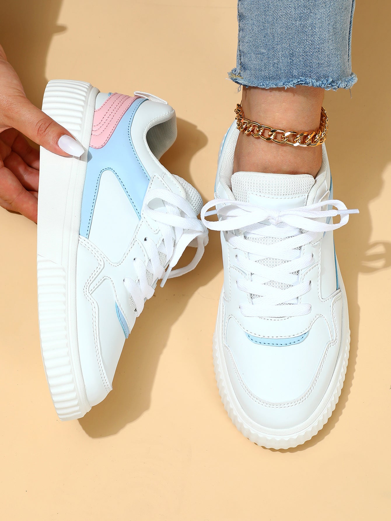 Platform Fashion Lace-up Casual Sneaker Soft Bottom Comfortable