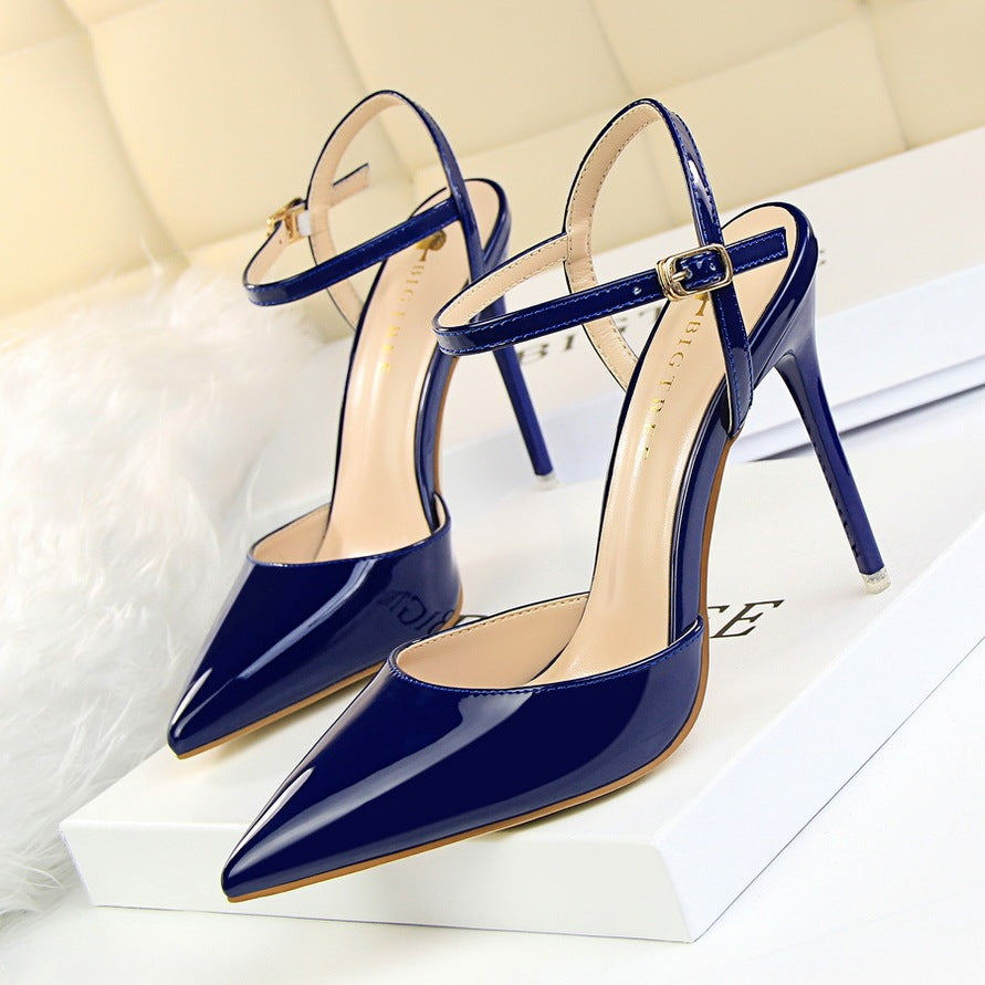 High and shallow pointed Heels