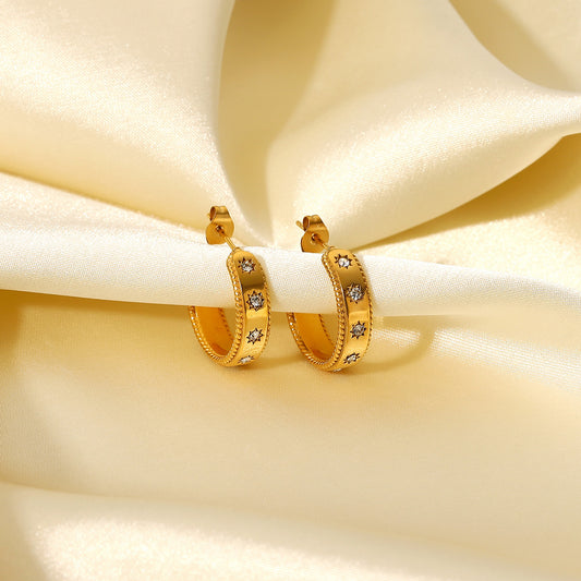 Modische 18K Gold Stern Zirkonia Ohrringe