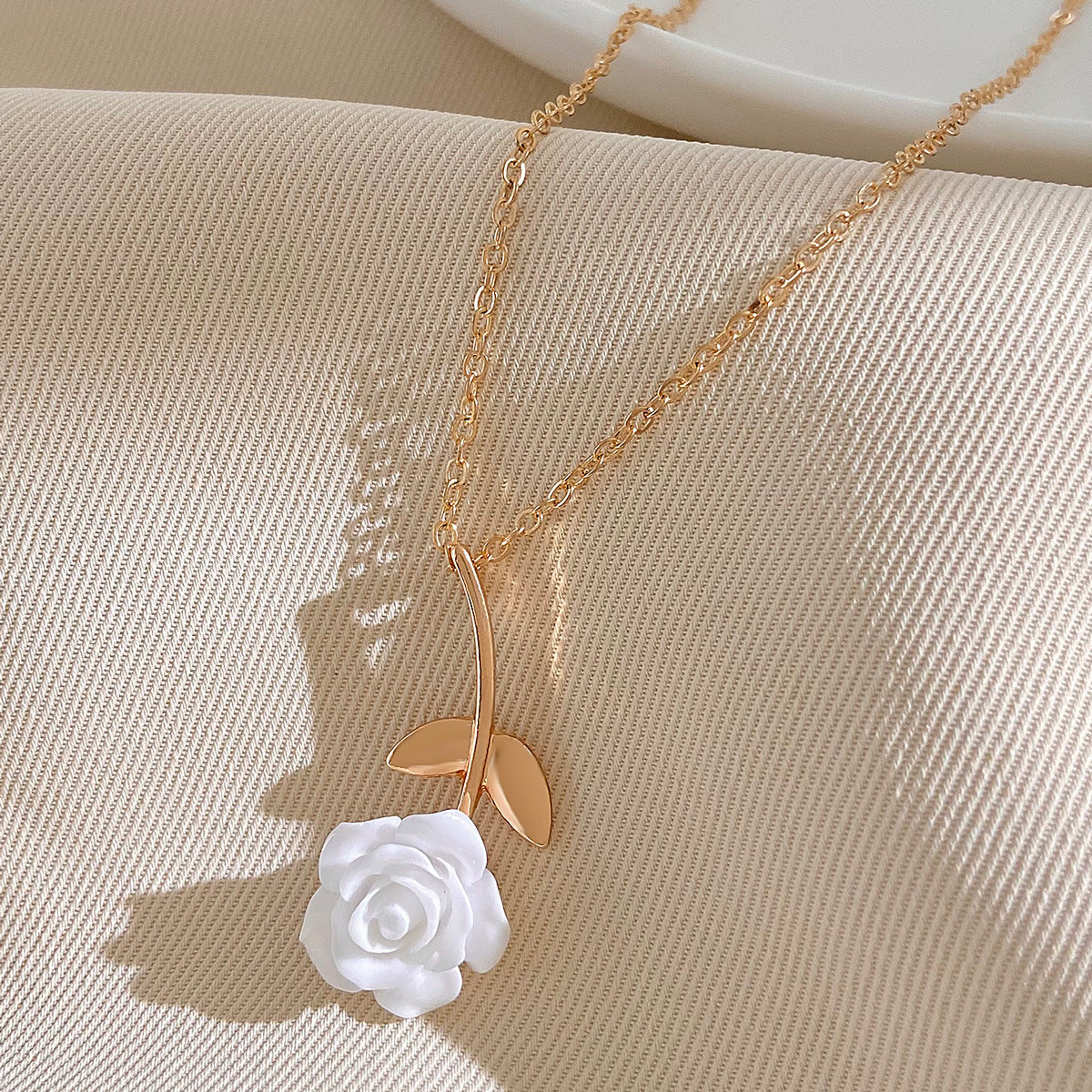 Rhinestone Love Rose Chain Necklace For Women