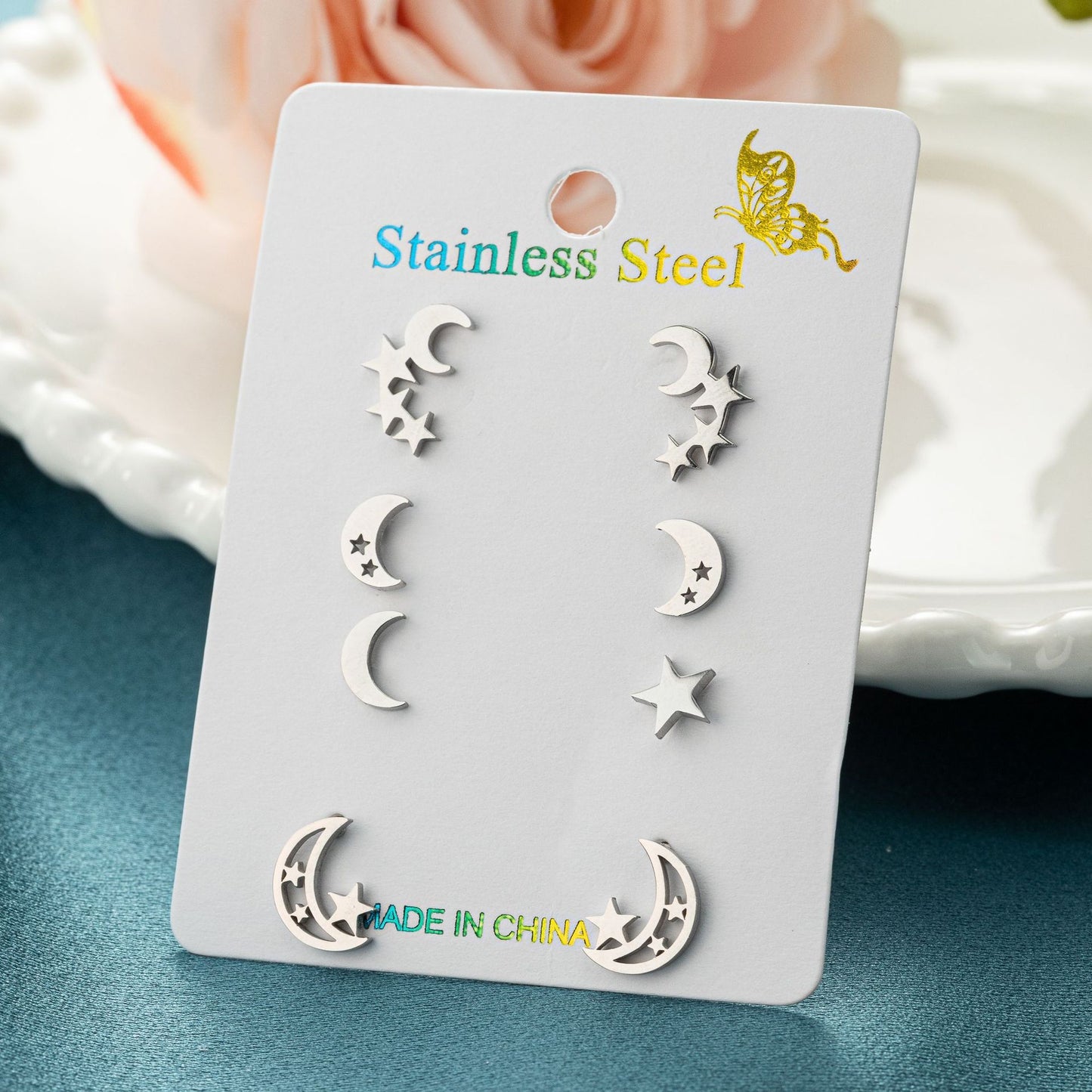 Stainless Steel Small Ear Studs Suit Compact Design