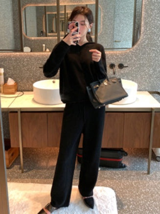 Trendy and comfortable strength sent knitted hooded fashion suit