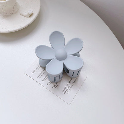 Women's Floral Shape Solid Color Grab Clip