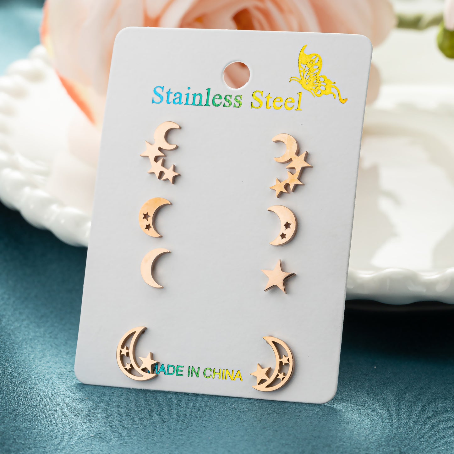 Stainless Steel Small Ear Studs Suit Compact Design