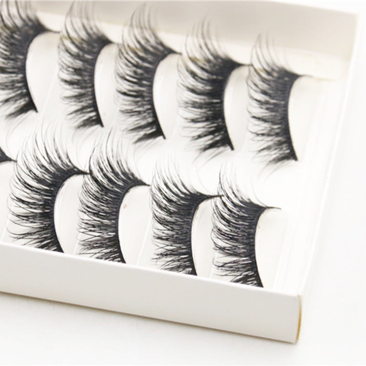 Thick and long false eyelashes