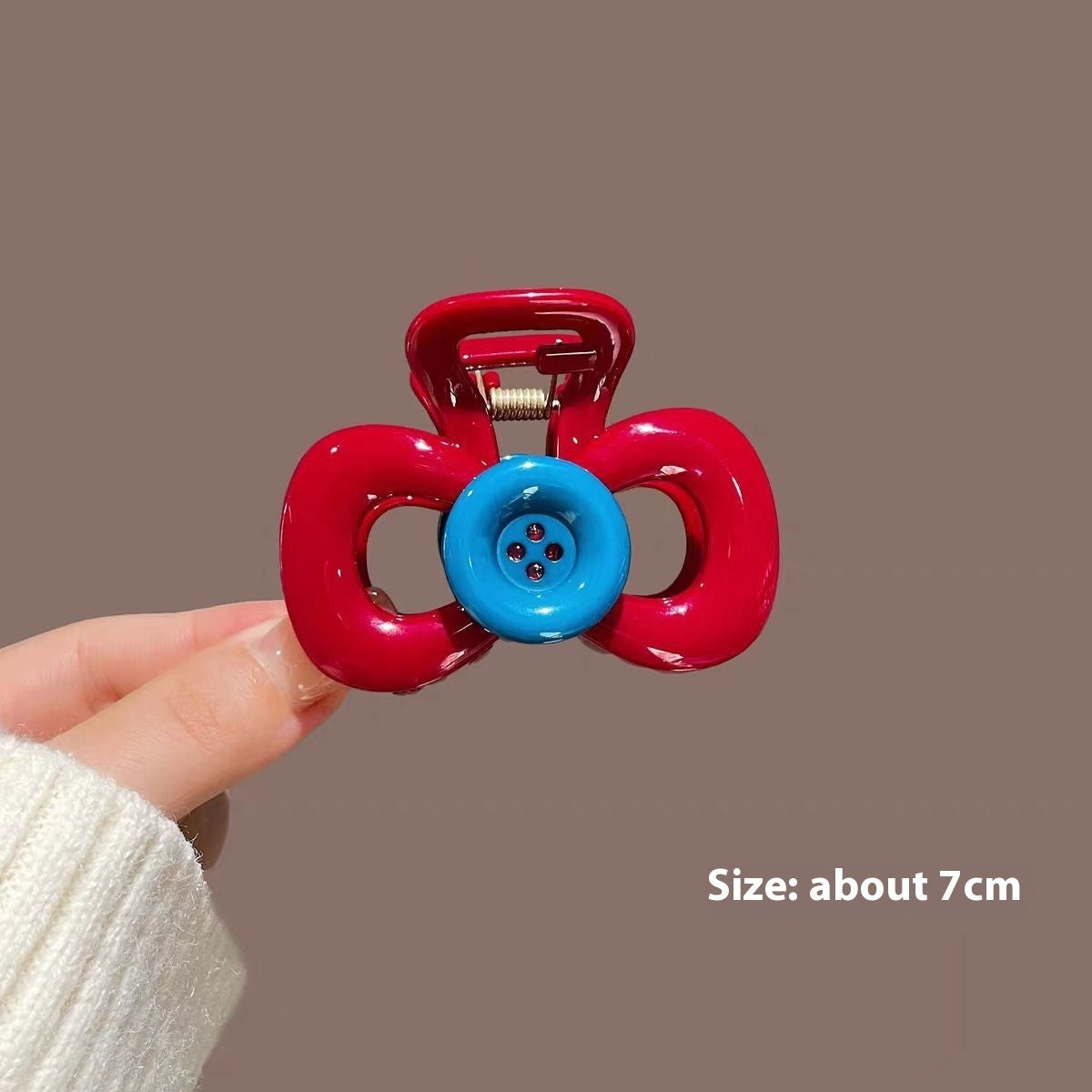 Fashion Temperament Red Triangle Hair Claw