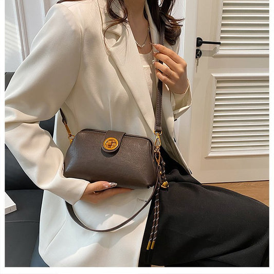 High Sense Niche Retro Frosted Crossbody Bag