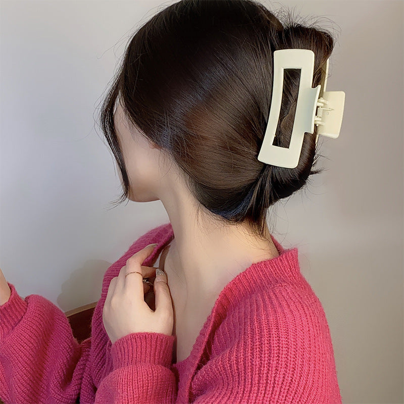 Women's Simple And Versatile Solid Color Hair Claw