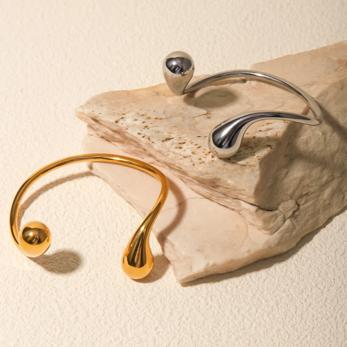 18K Gold Minar Hip Irregular Water Drop Twist Adjustable Bangles Bracelet