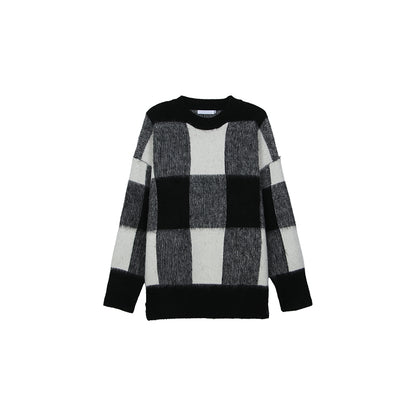 PLAID CREWNECK SWEATER