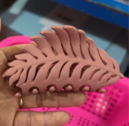 Version Of Leaf Hairpin Frosted Hair Catcher