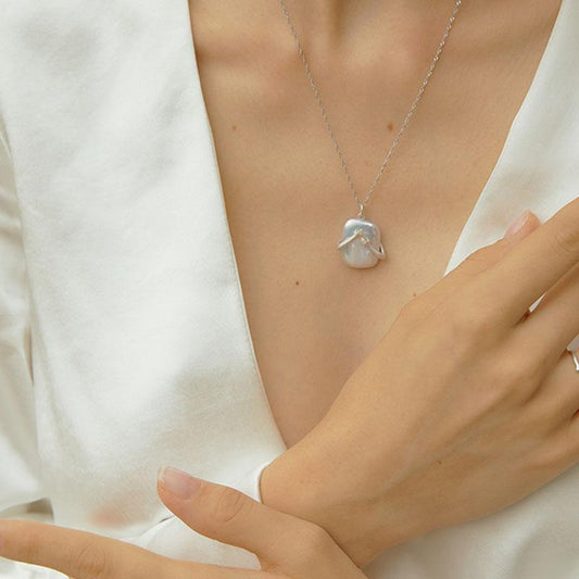 Unique Square Baroque Hug Necklace