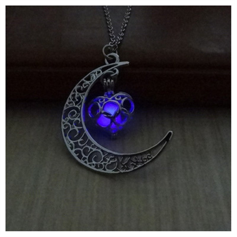 Glowing Pendant Necklaces Silver Plated Chain Necklaces