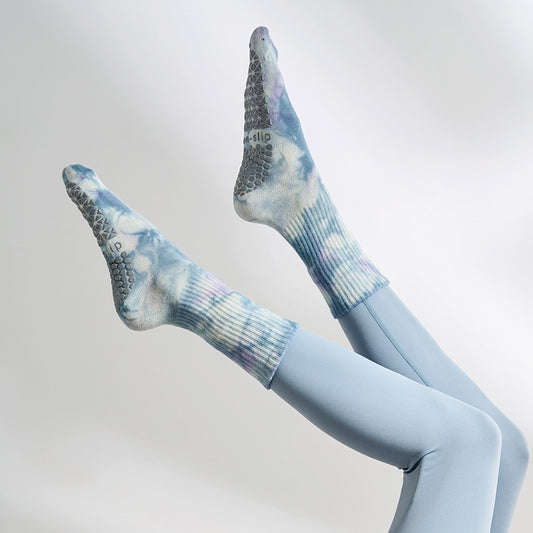 GRADIENT MID-CALF YOGA NON SLIP SOCKS